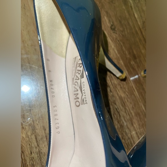 Ferragamo heels - Picture 6 of 14